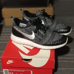 Nike Oreo Fly Knit Rosherun